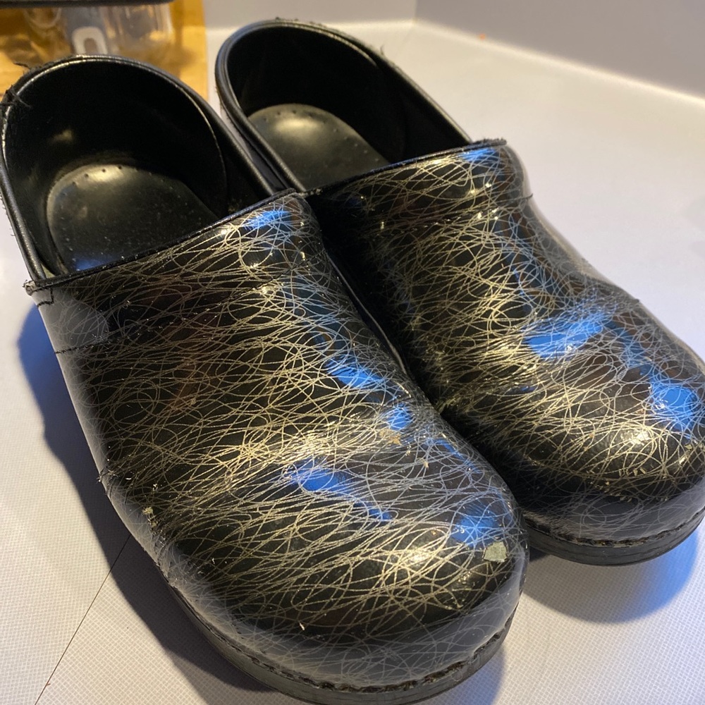 Dansko Black & White Clog Size 41